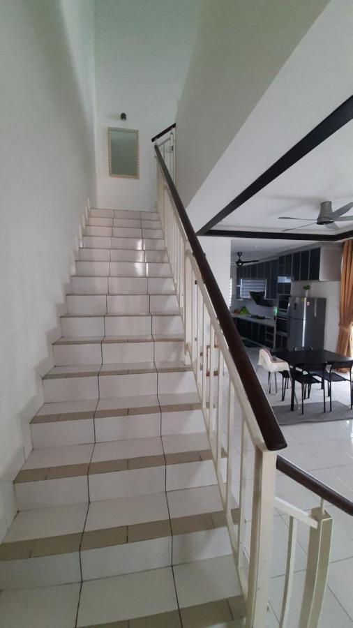 Homestay Greenway باسير غونداغ المظهر الخارجي الصورة